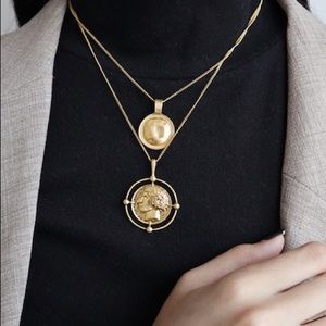 Chanel like necklace